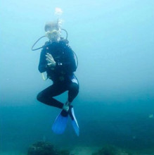 Diving in Coco Bay